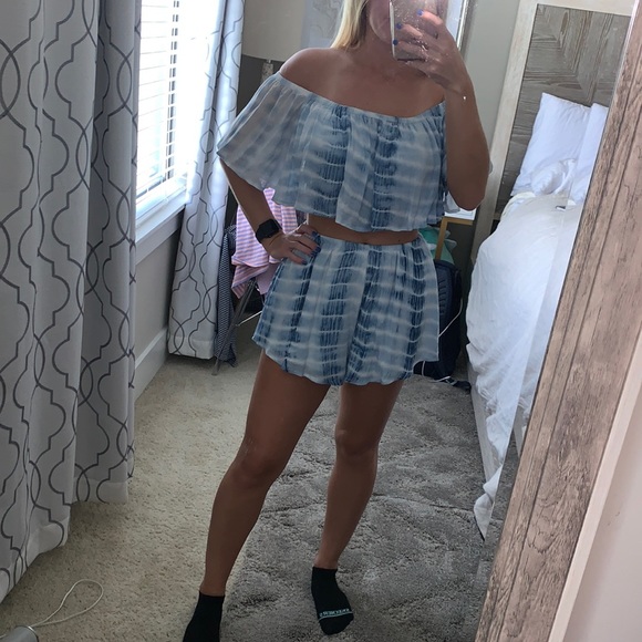 Tobi 2 piece set. - Picture 3 of 4